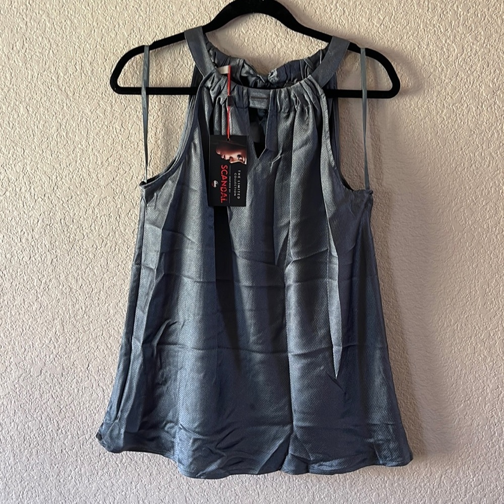 Sleeveless blouse
